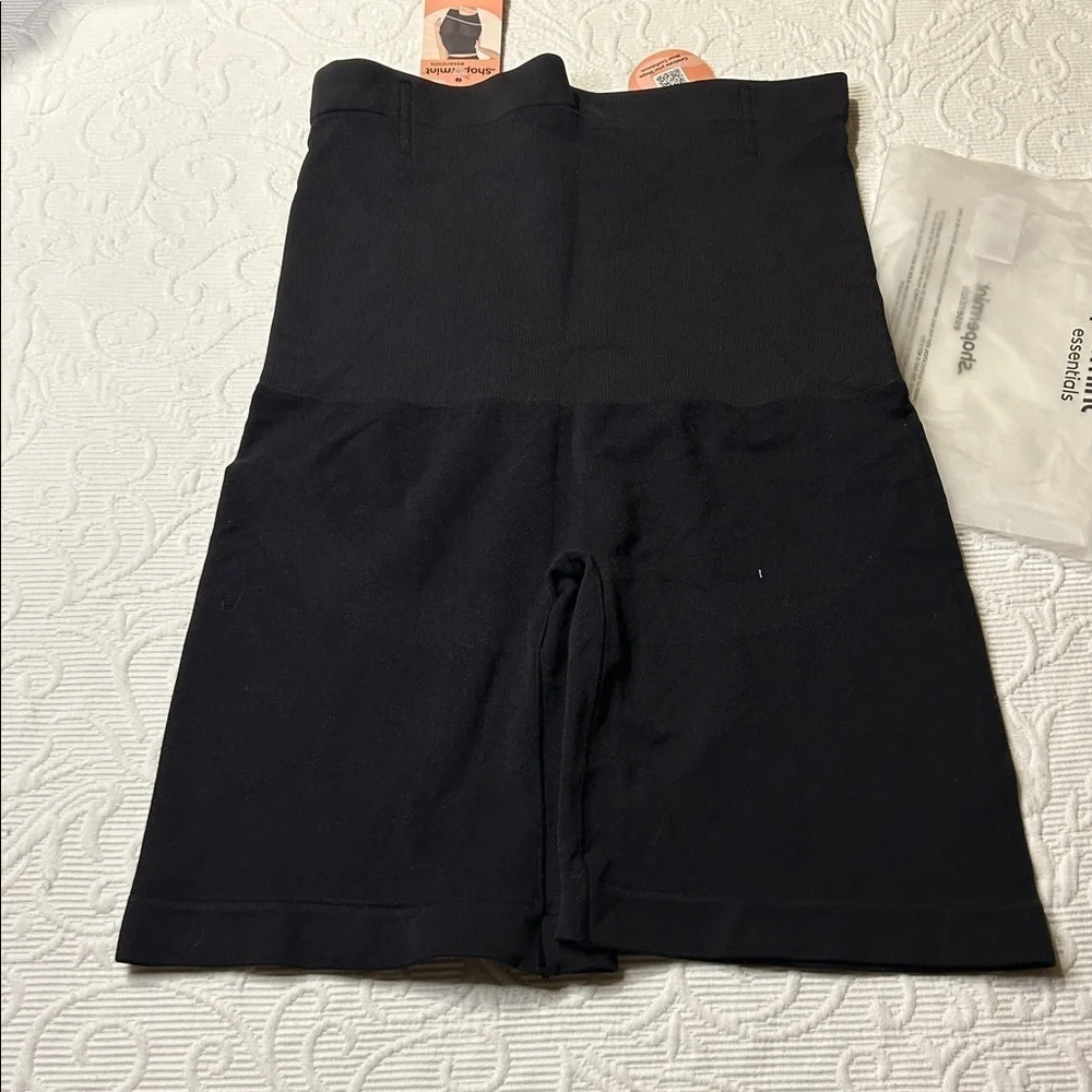 Shapermint Essentials Black Shaping Shorts. Shapewear. NWT